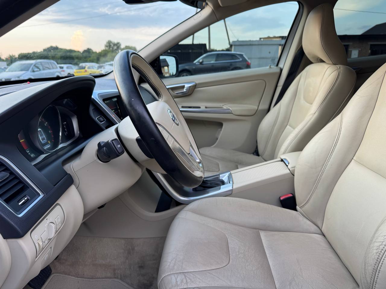 VOLVO XC60 T5 PREMIER 2016