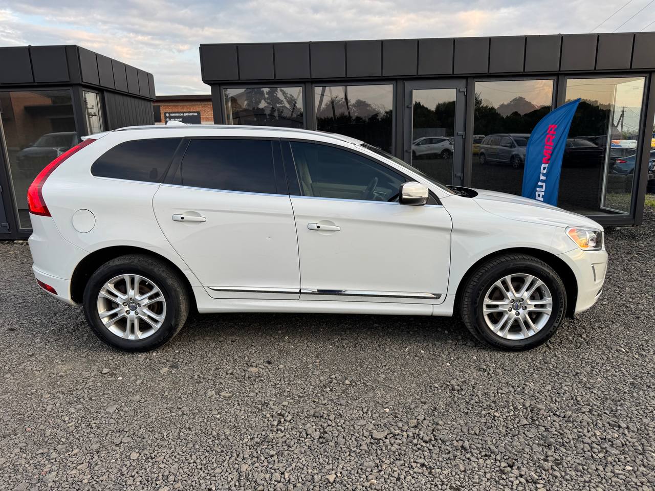 VOLVO XC60 T5 PREMIER 2016