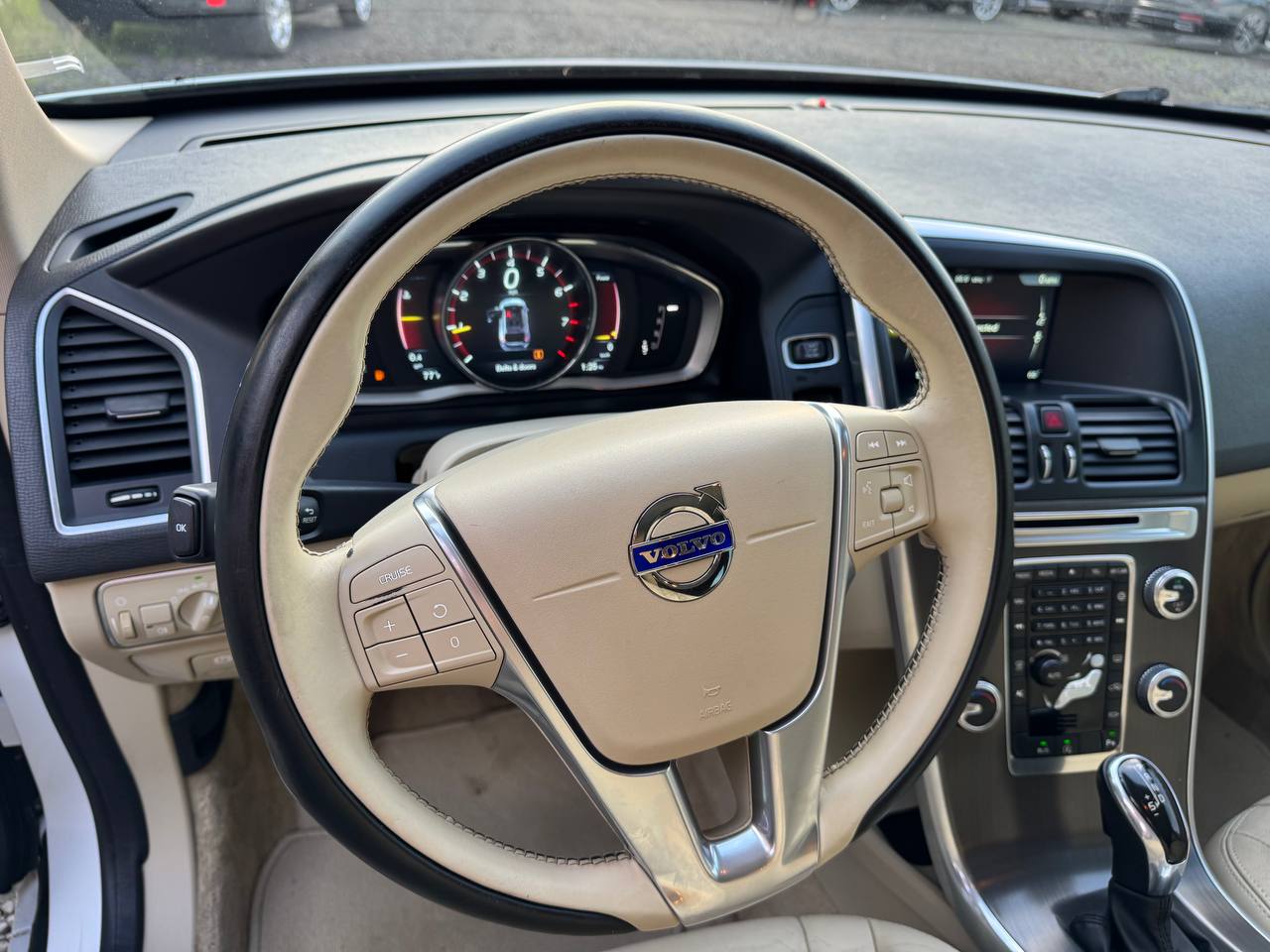 VOLVO XC60 T5 PREMIER 2016