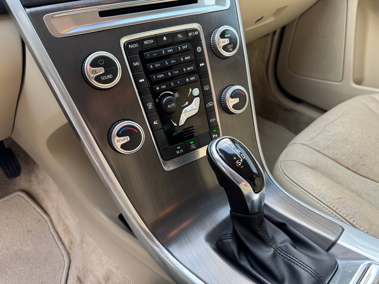 VOLVO XC60 T5 PREMIER 2016