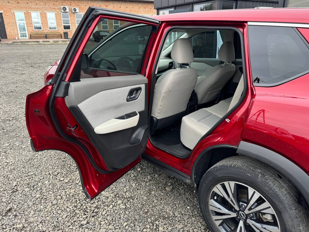 NISSAN ROGUE SV 2023