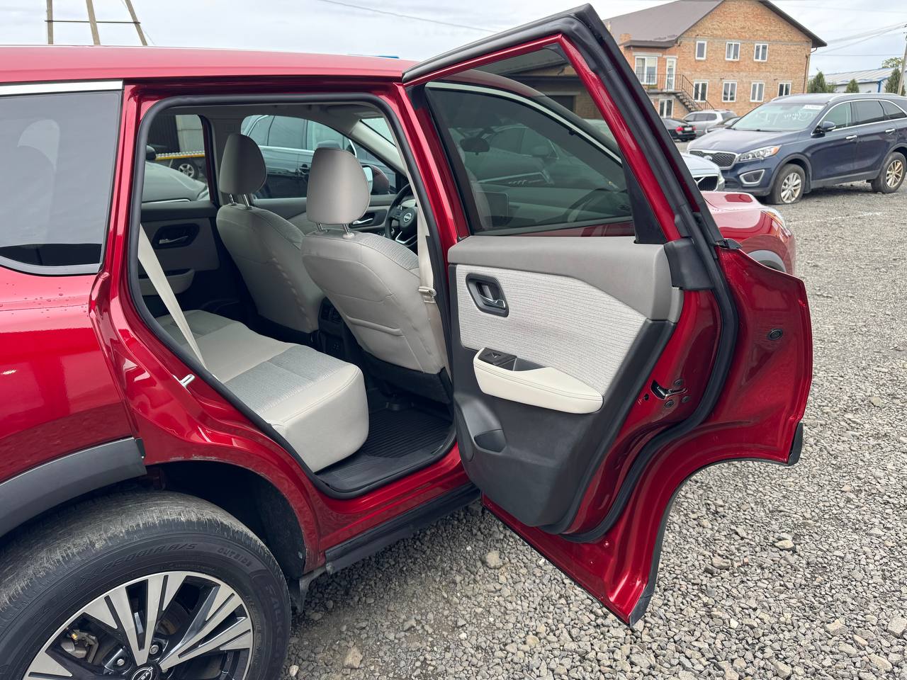 NISSAN ROGUE SV 2023