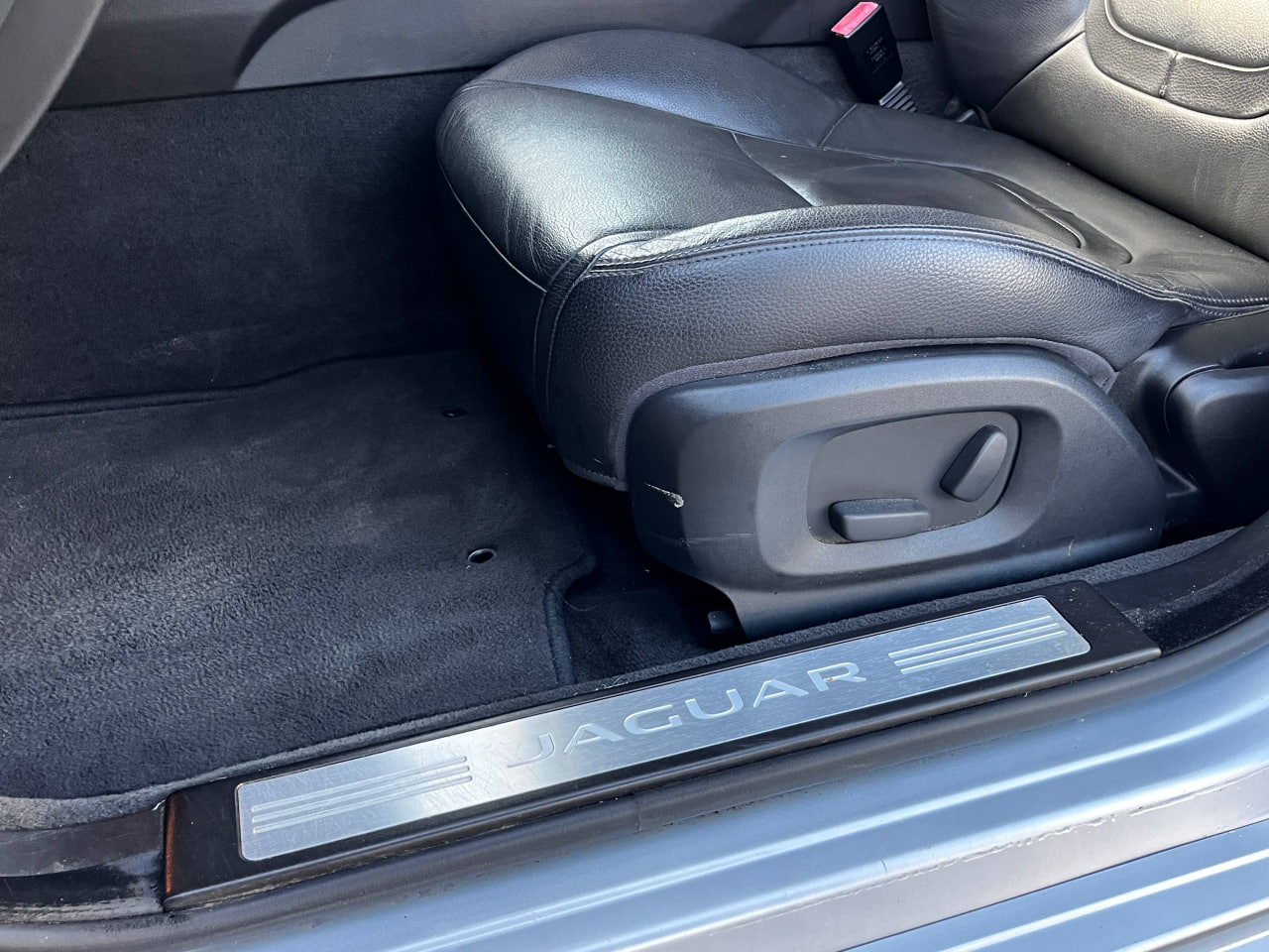 JAGUAR XF 2.0T PREMIUM 2015