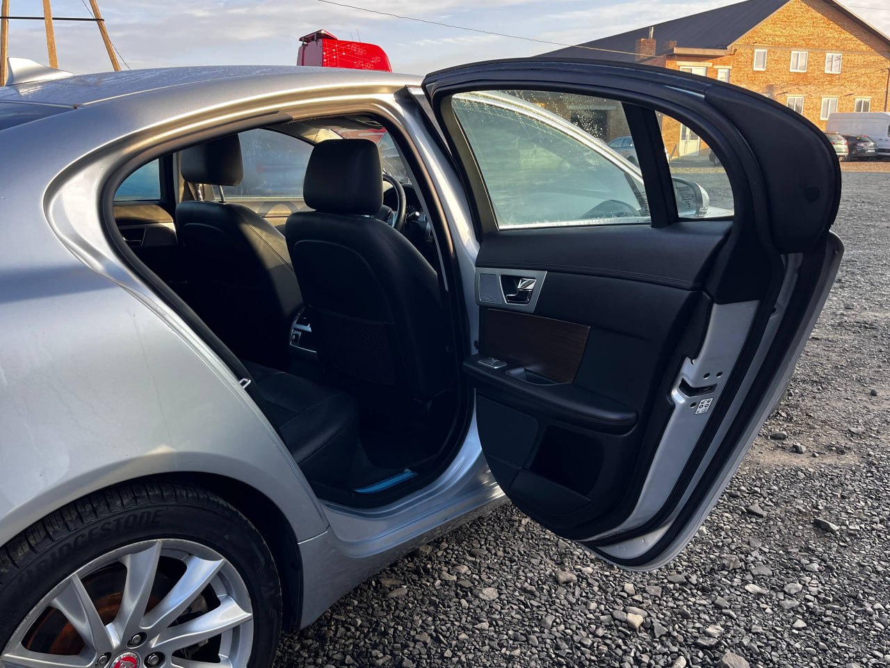 JAGUAR XF 2.0T PREMIUM 2015