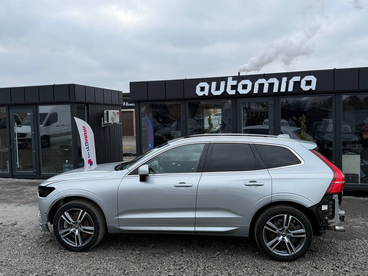 VOLVO XC60 T6 MOMENTUM 2018