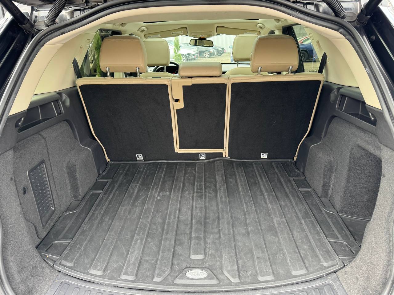 LAND ROVER DISCOVERY SPORT HSE 2016