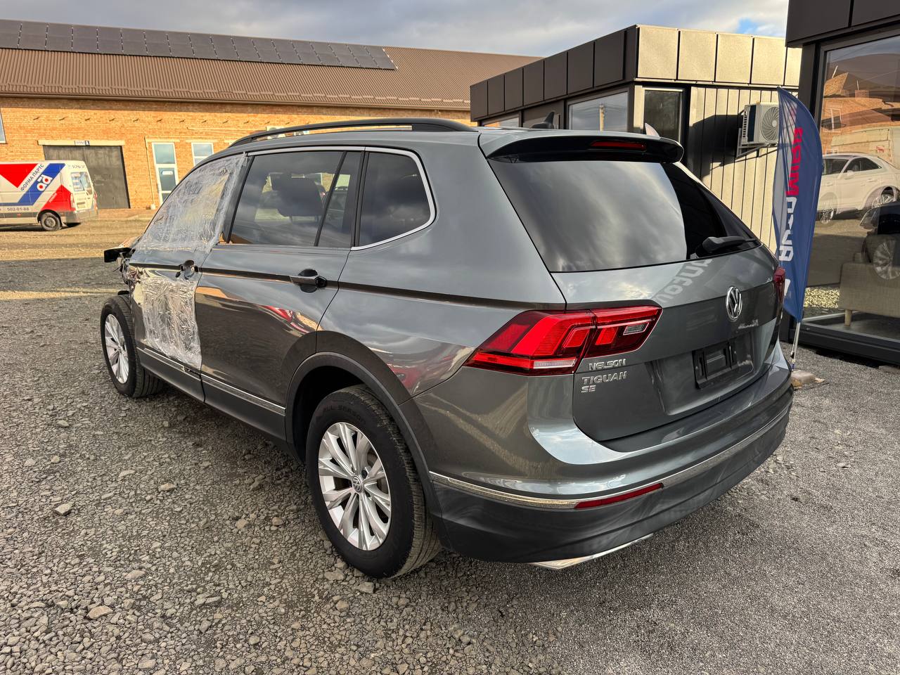 VOLKSWAGEN TIGUAN SE 2018