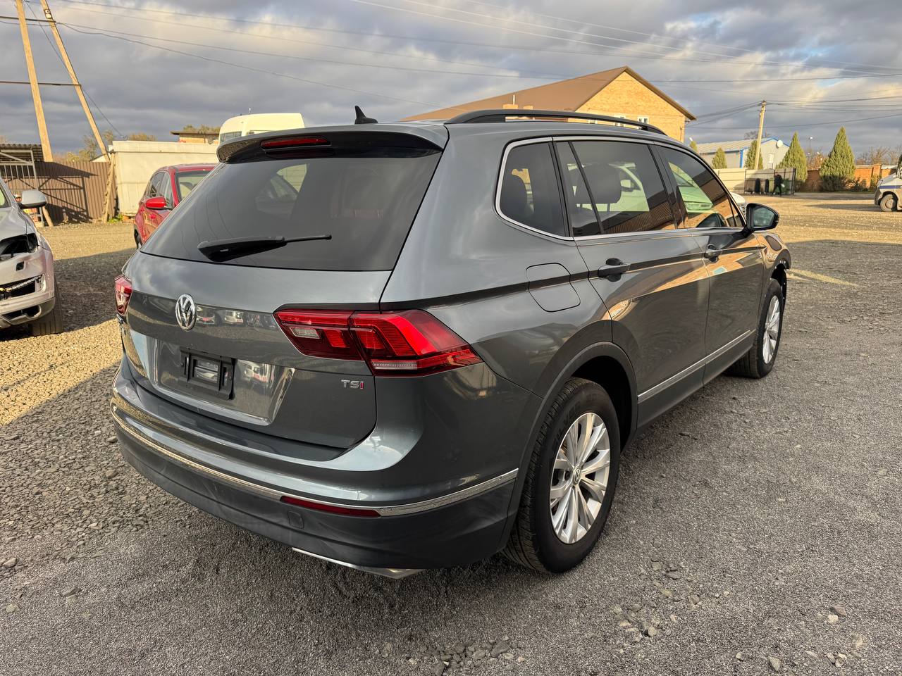 VOLKSWAGEN TIGUAN SE 2018