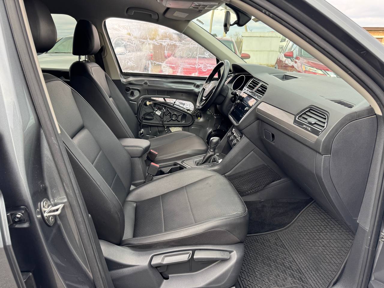 VOLKSWAGEN TIGUAN SE 2018