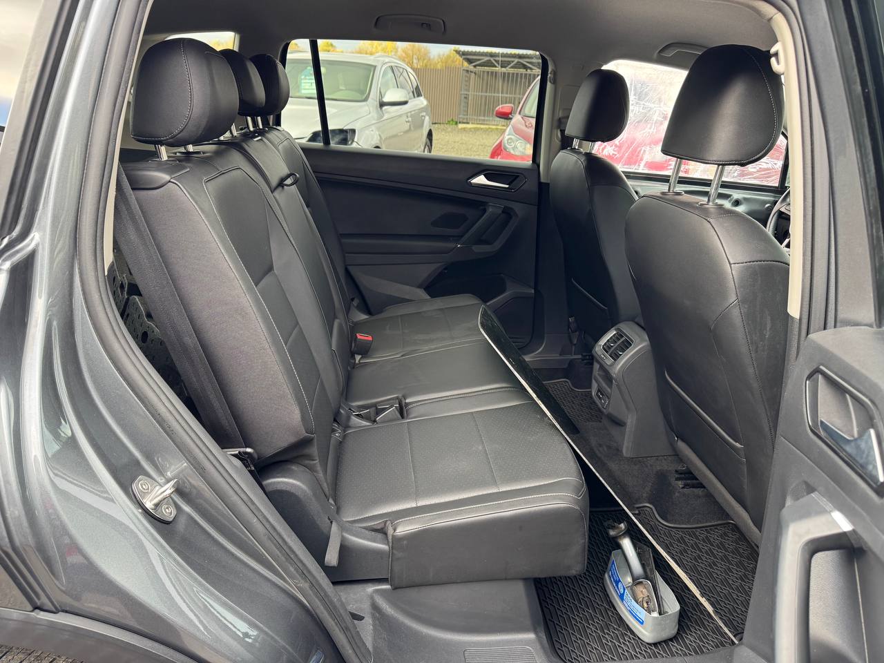 VOLKSWAGEN TIGUAN SE 2018