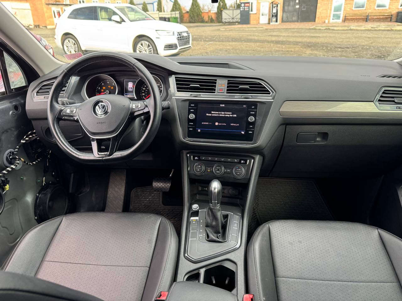 VOLKSWAGEN TIGUAN SE 2018