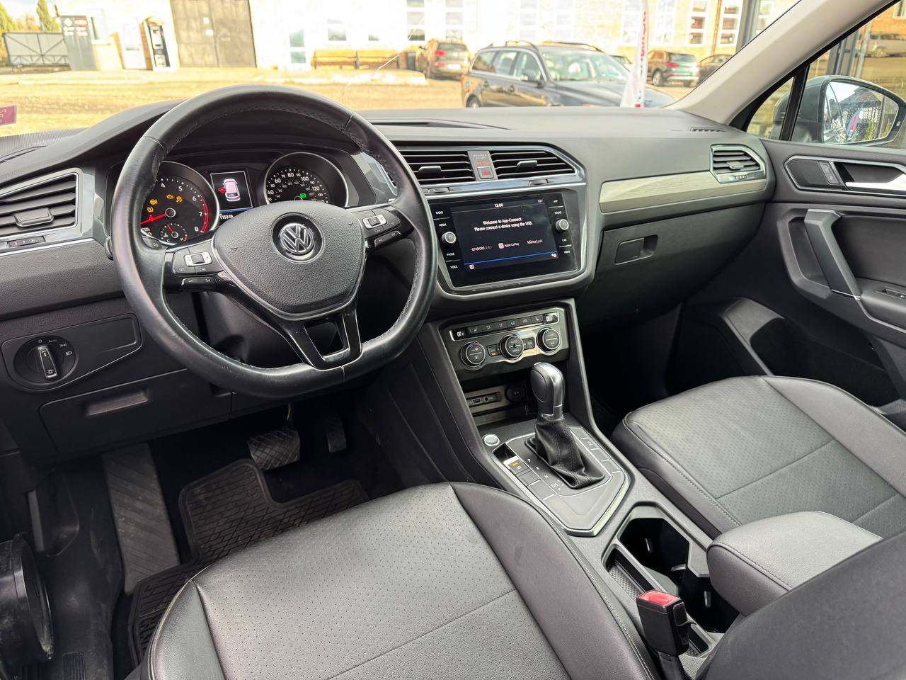 VOLKSWAGEN TIGUAN SE 2018