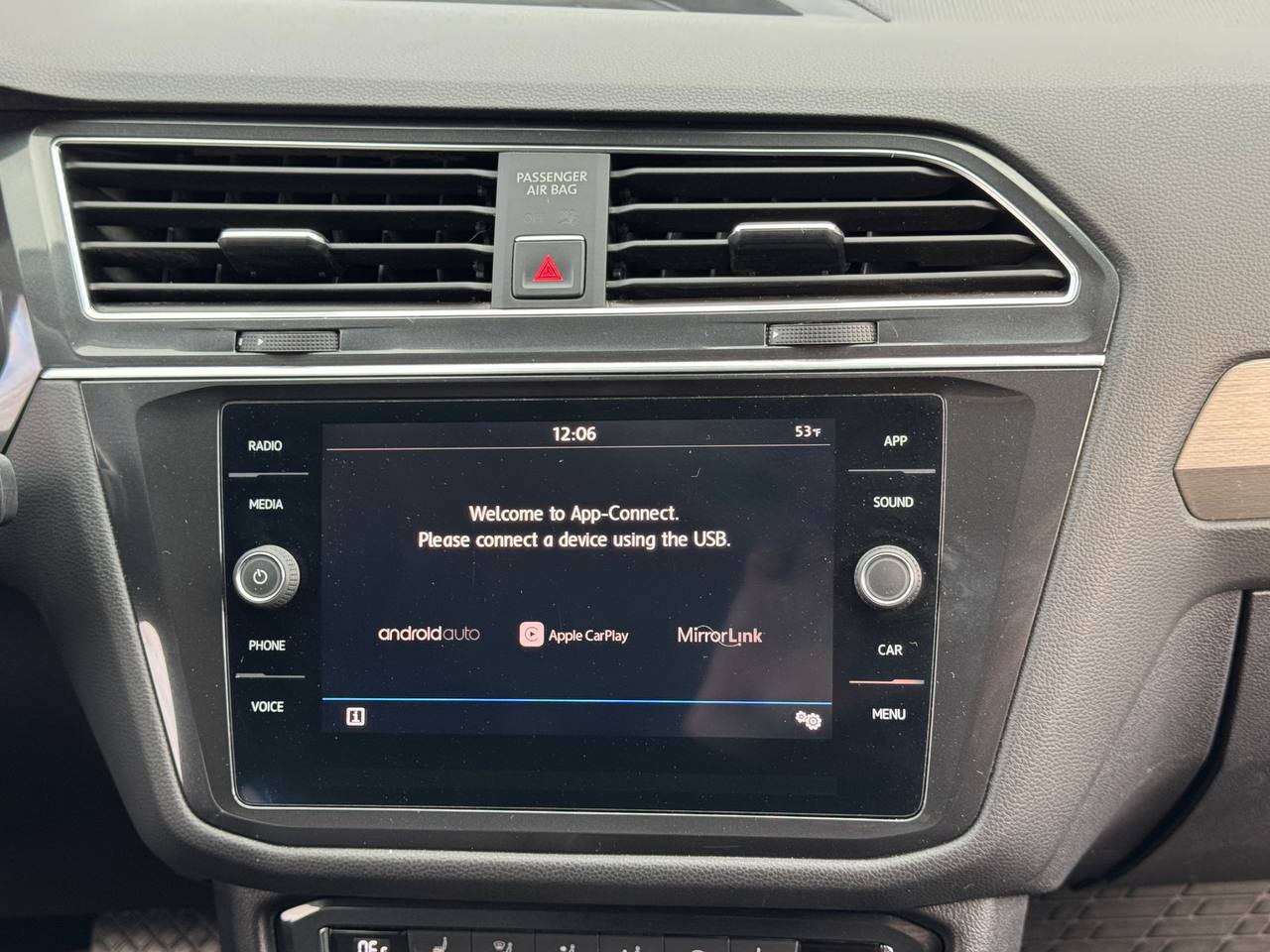 VOLKSWAGEN TIGUAN SE 2018