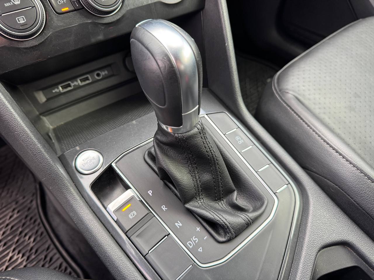 VOLKSWAGEN TIGUAN SE 2018