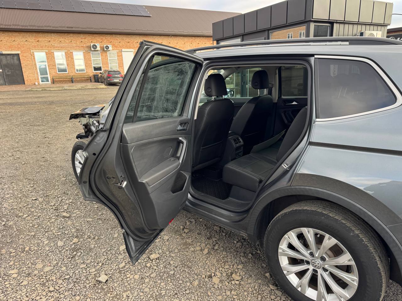 VOLKSWAGEN TIGUAN SE 2018