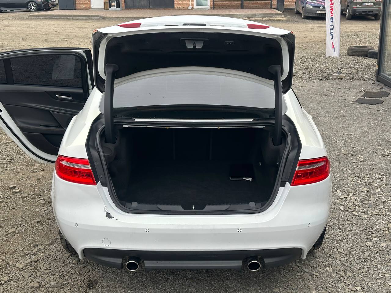 JAGUAR XE PRESTIGE 2017