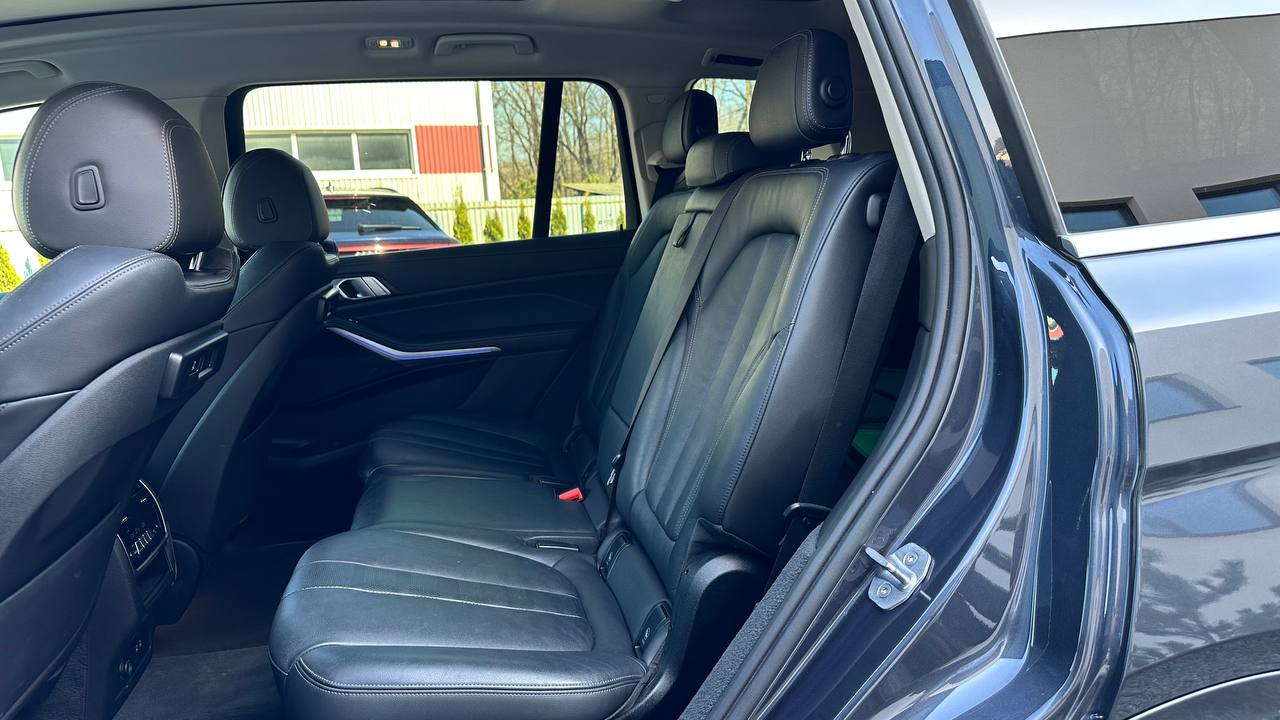 BMW X7 XDRIVE40I 2019