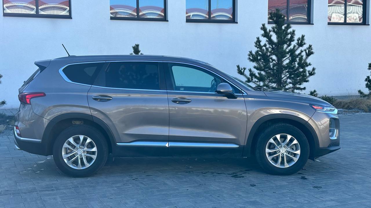 HYUNDAI SANTA FE SE 2019