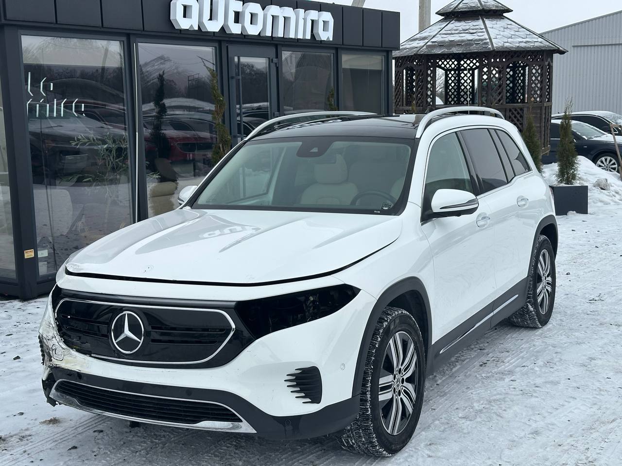 MERCEDES-BENZ EQB 300 4MATIC 2023