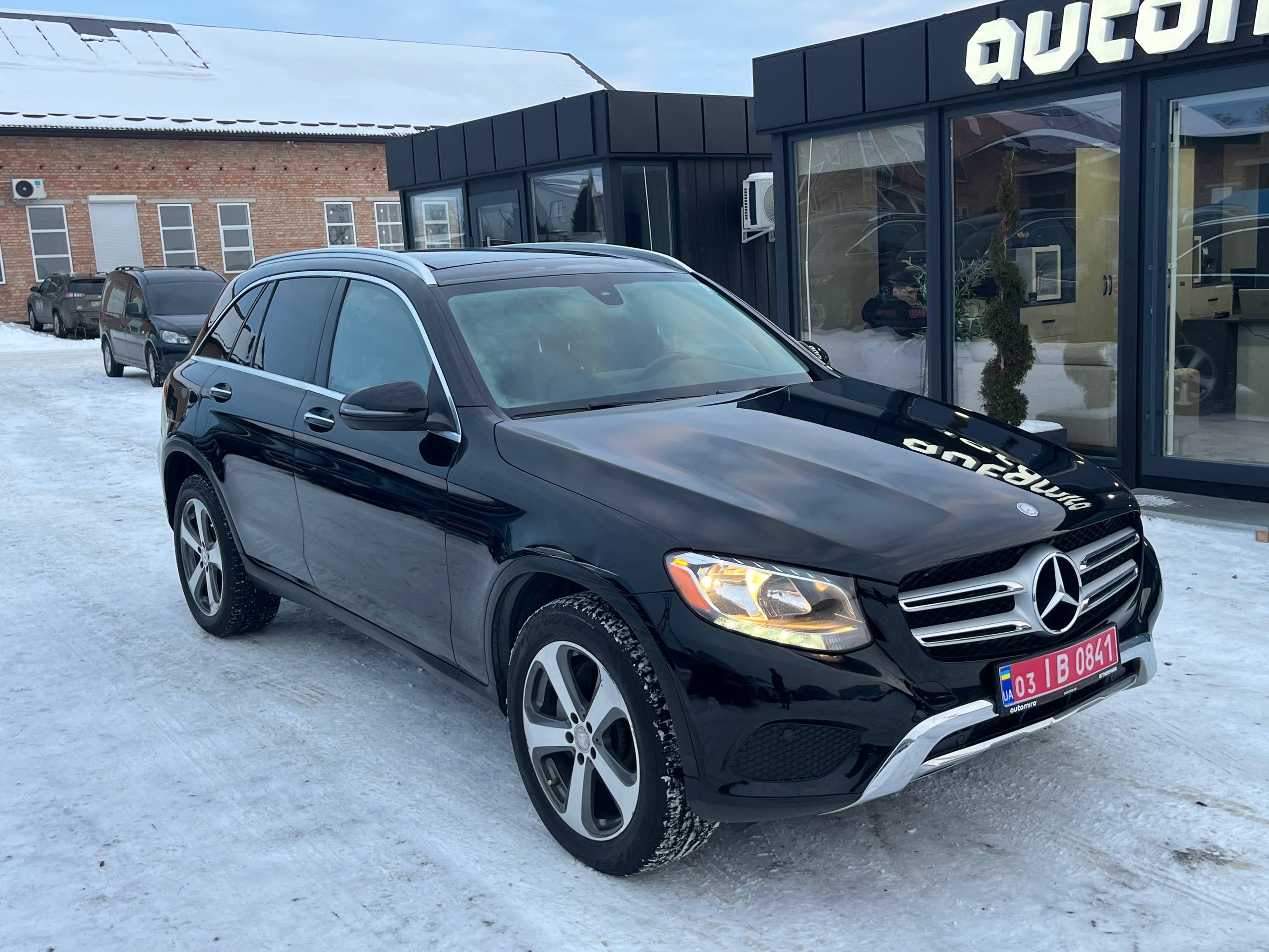 MERCEDES-BENZ GLC 300 2016