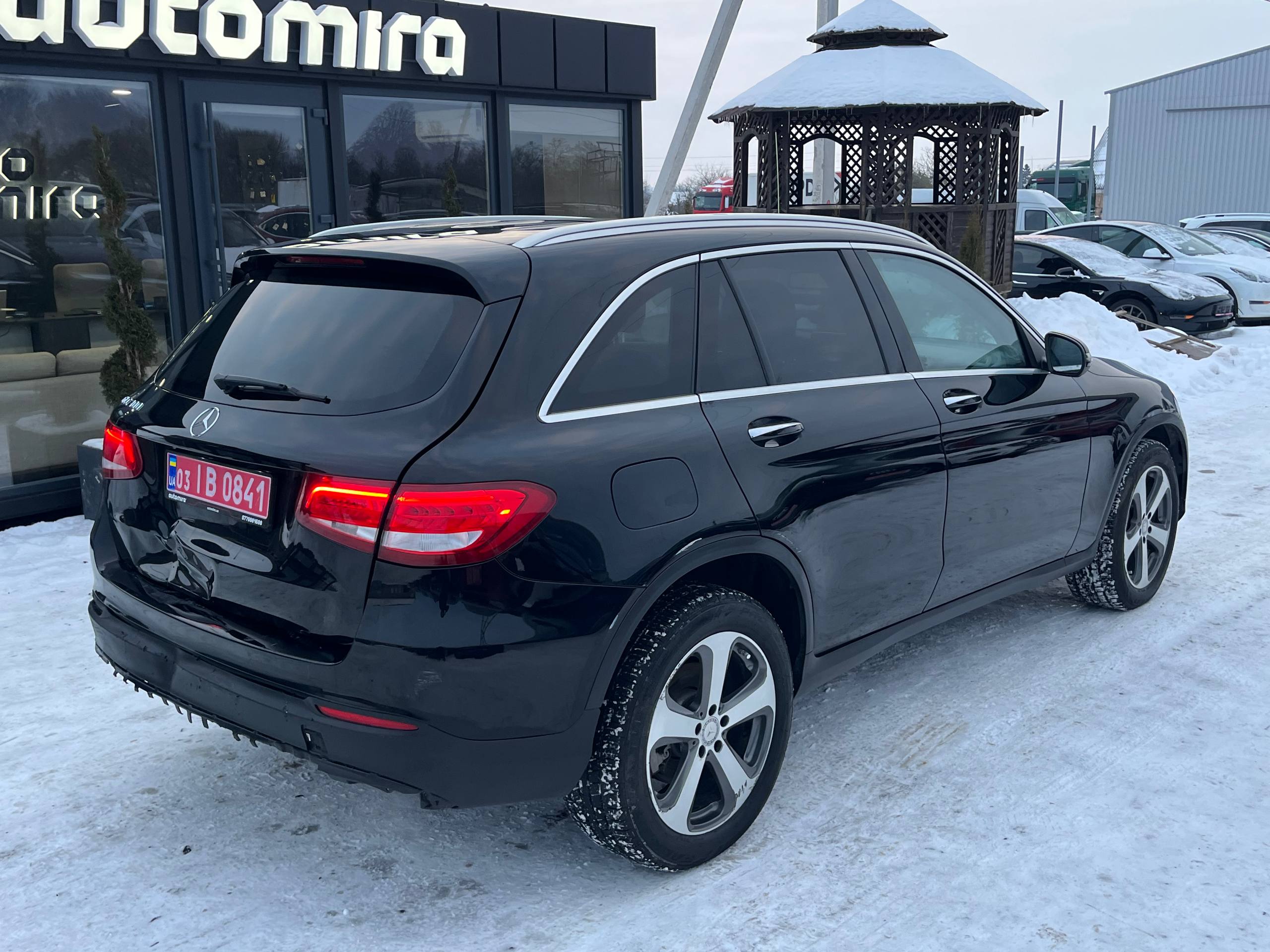 MERCEDES-BENZ GLC 300 2016