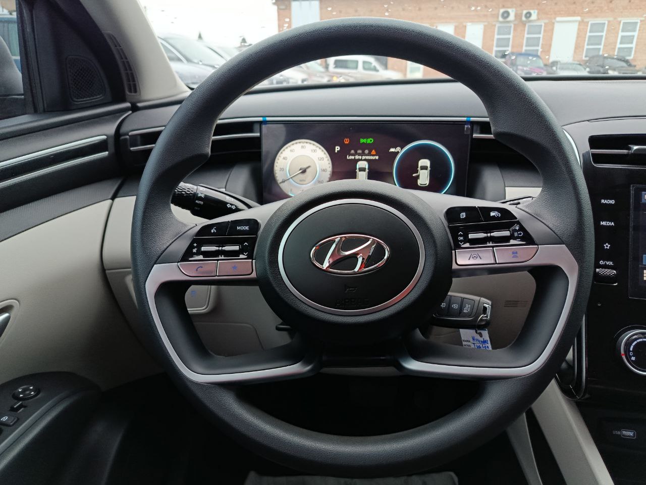 HYUNDAI TUCSON SE 2024