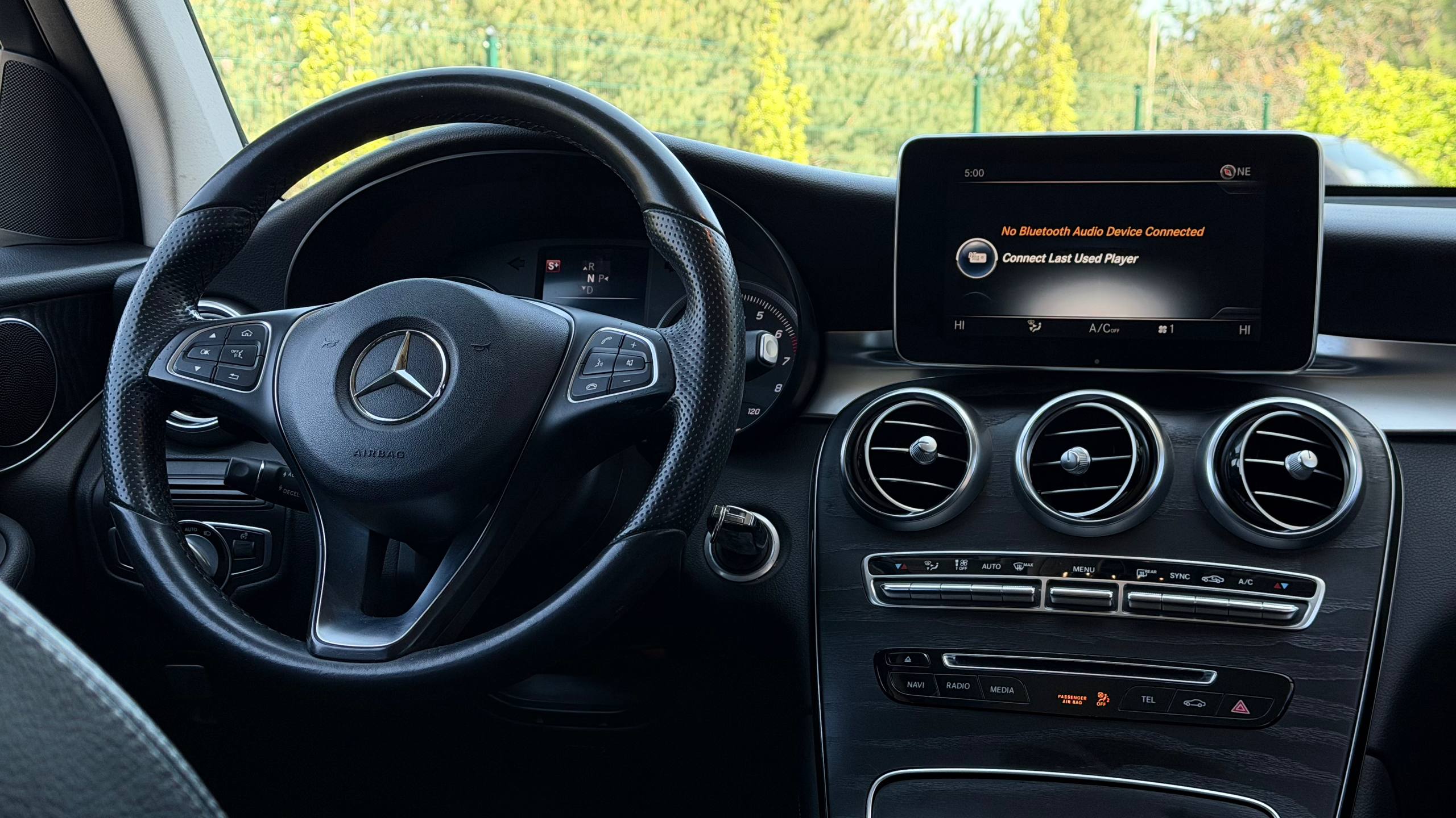 MERCEDES-BENZ GLC 300 2016