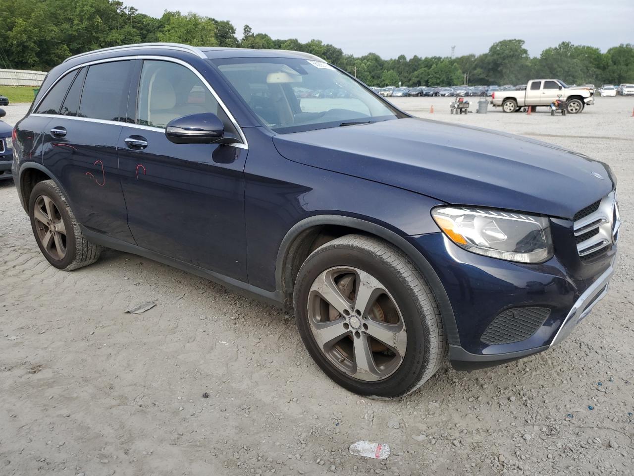 MERCEDES-BENZ GLC 300 2016