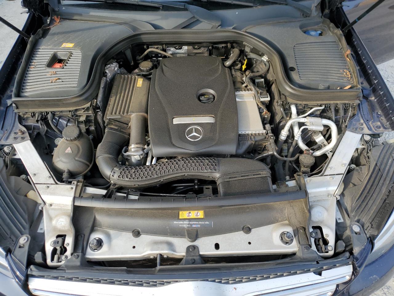 MERCEDES-BENZ GLC 300 2016