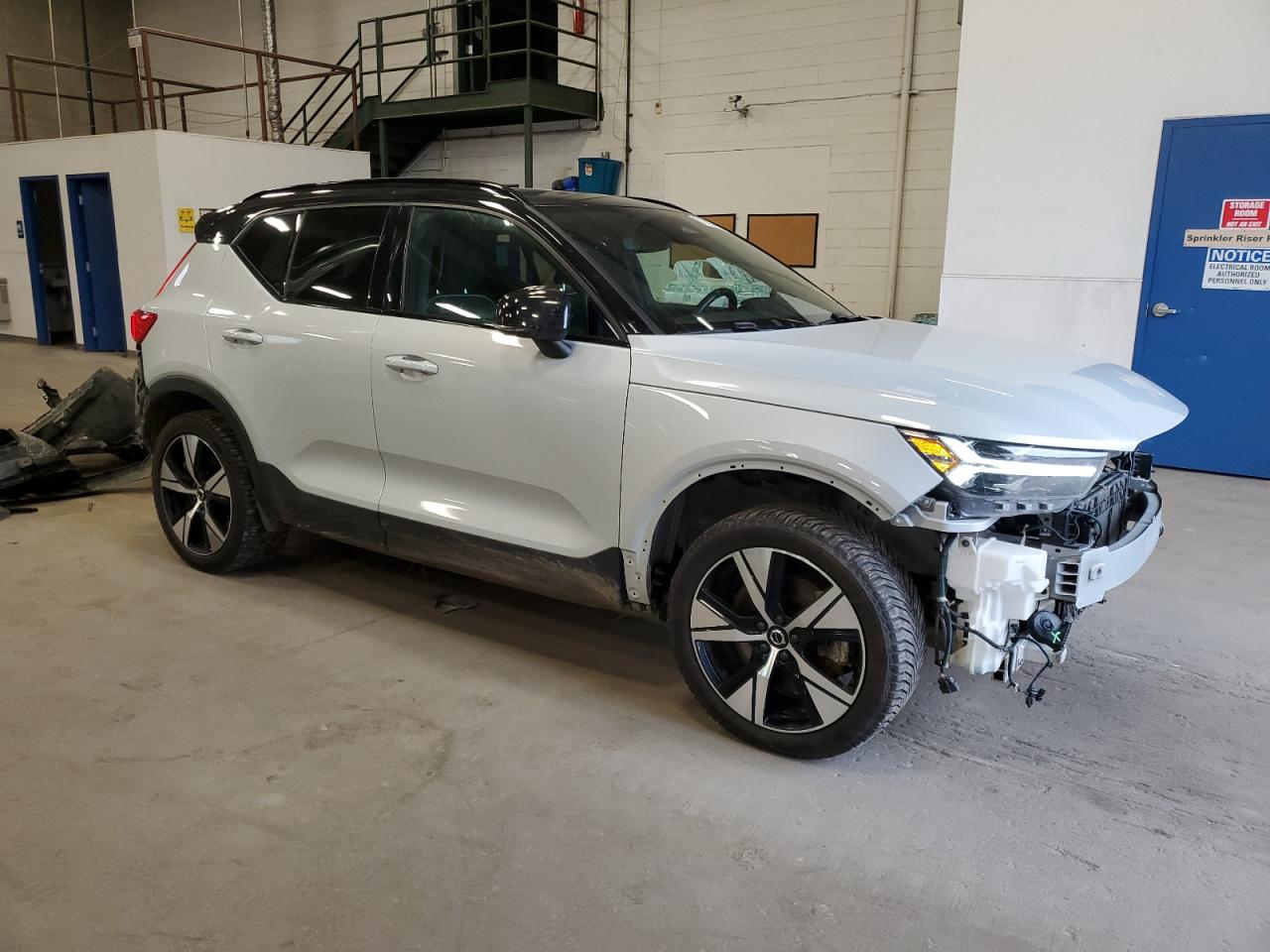 VOLVO XC40 RECHARGE 2021