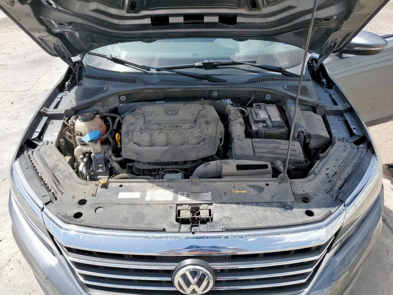 VOLKSWAGEN PASSAT SE 2020