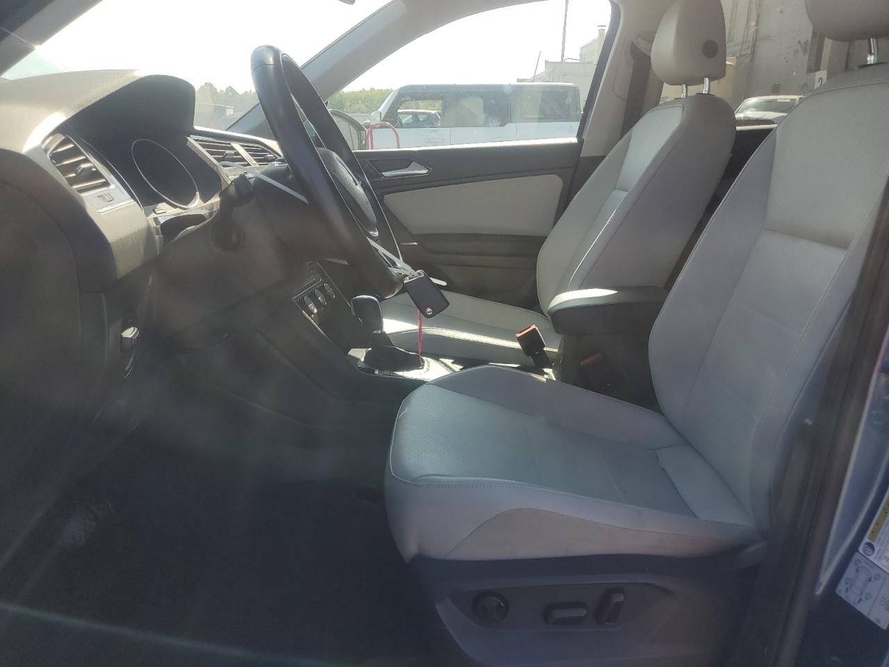 VOLKSWAGEN TIGUAN SE 2018