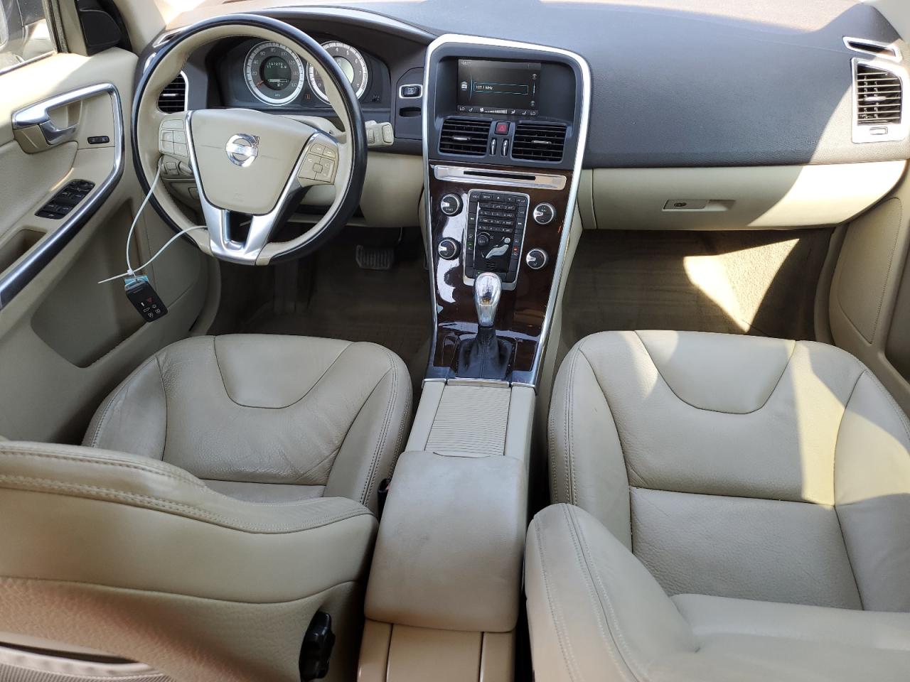 VOLVO XC60 T6 2013