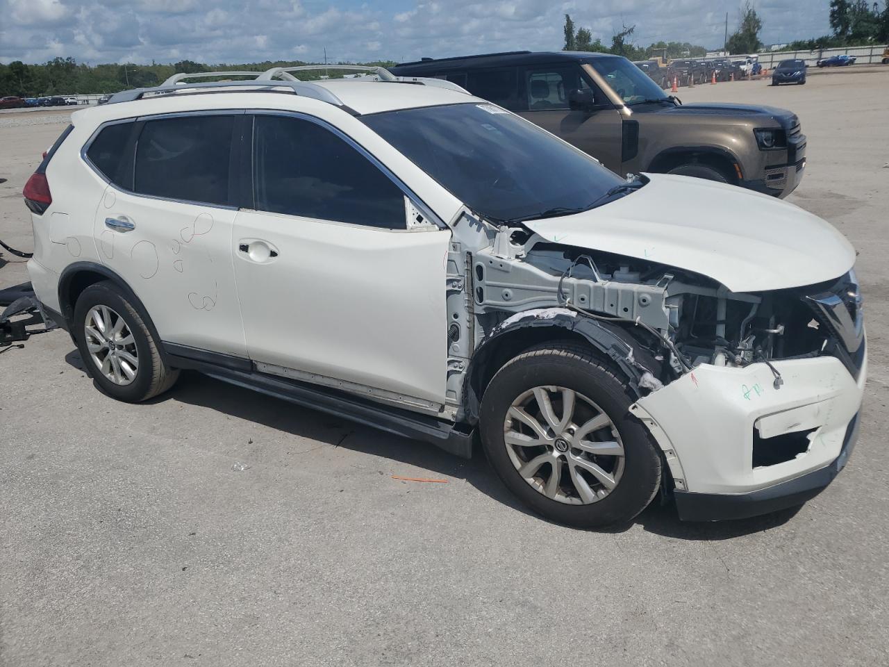 NISSAN ROGUE SV 2017