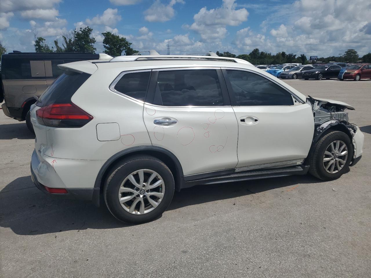 NISSAN ROGUE SV 2017