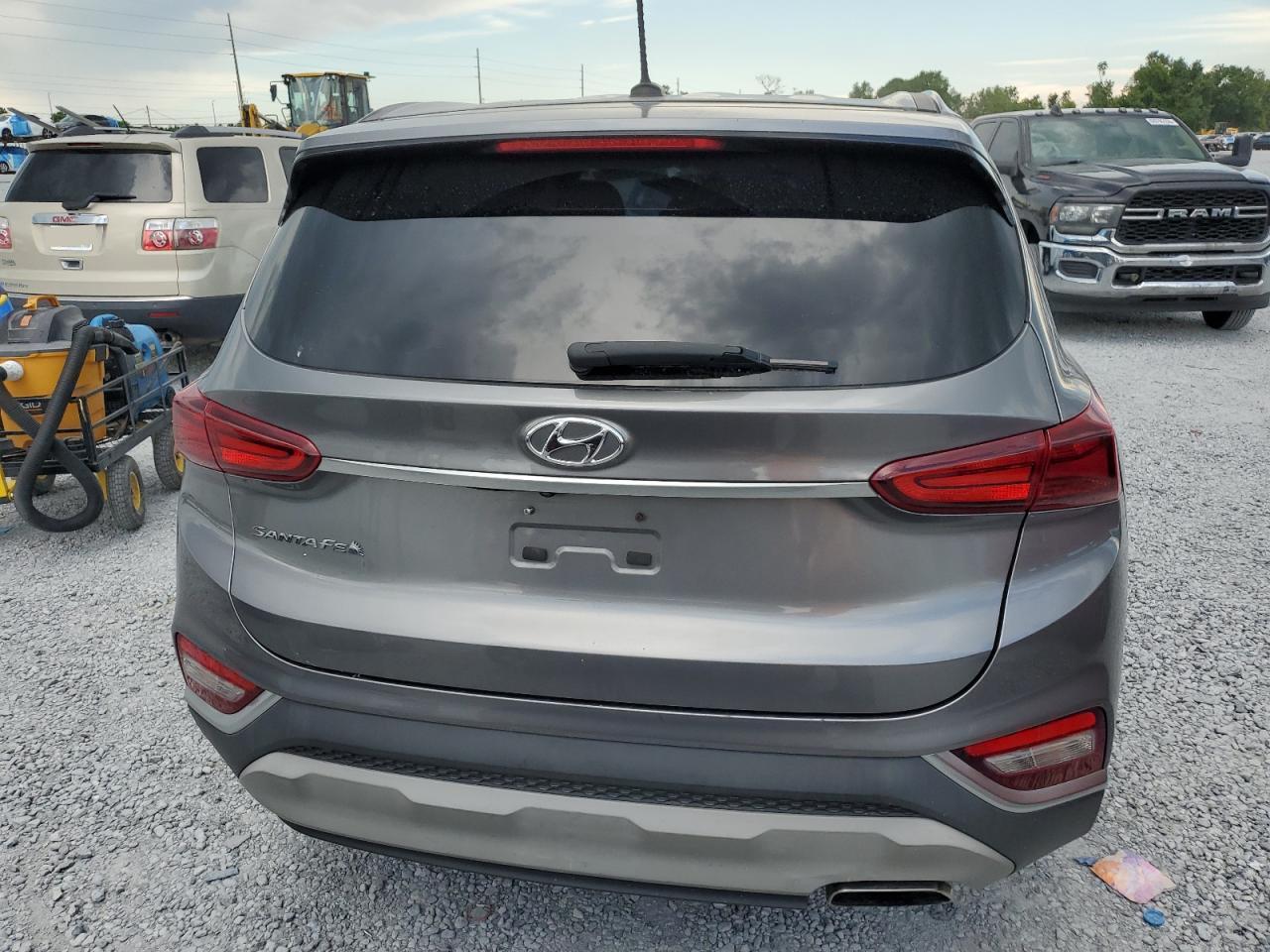 HYUNDAI SANTA FE SE 2019