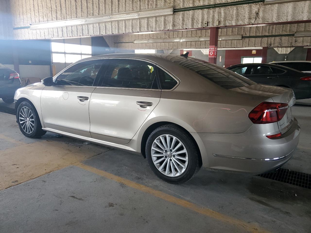 VOLKSWAGEN PASSAT SE 2017