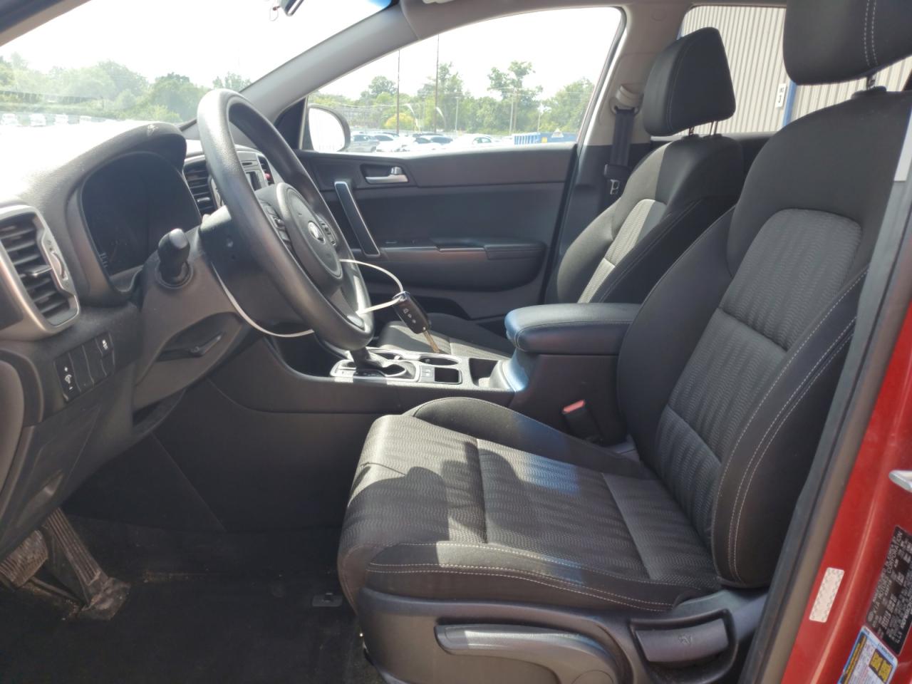 KIA SPORTAGE LX 2017