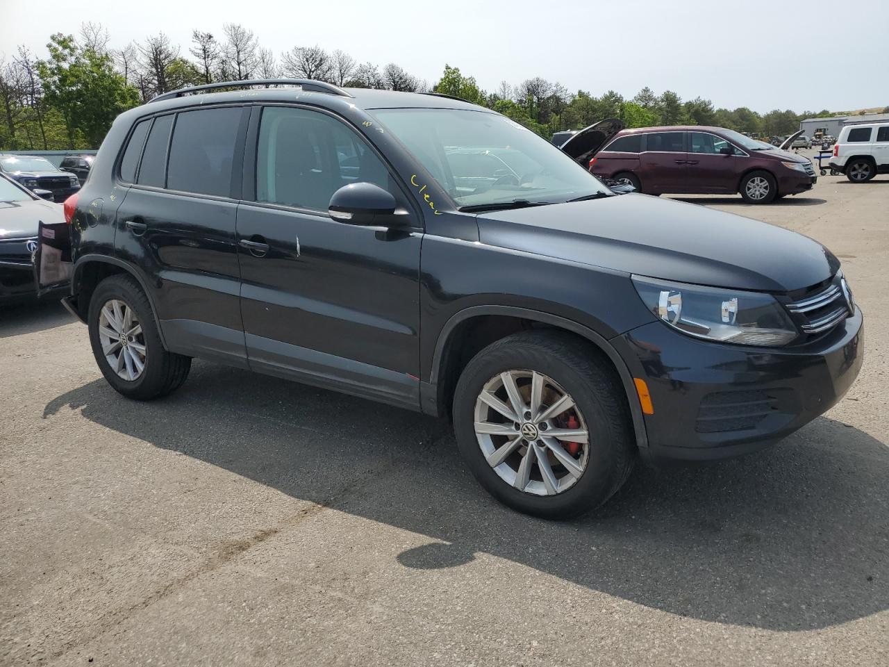 VOLKSWAGEN TIGUAN S 2017