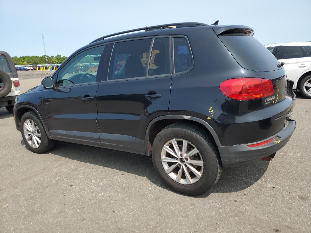 VOLKSWAGEN TIGUAN S 2017