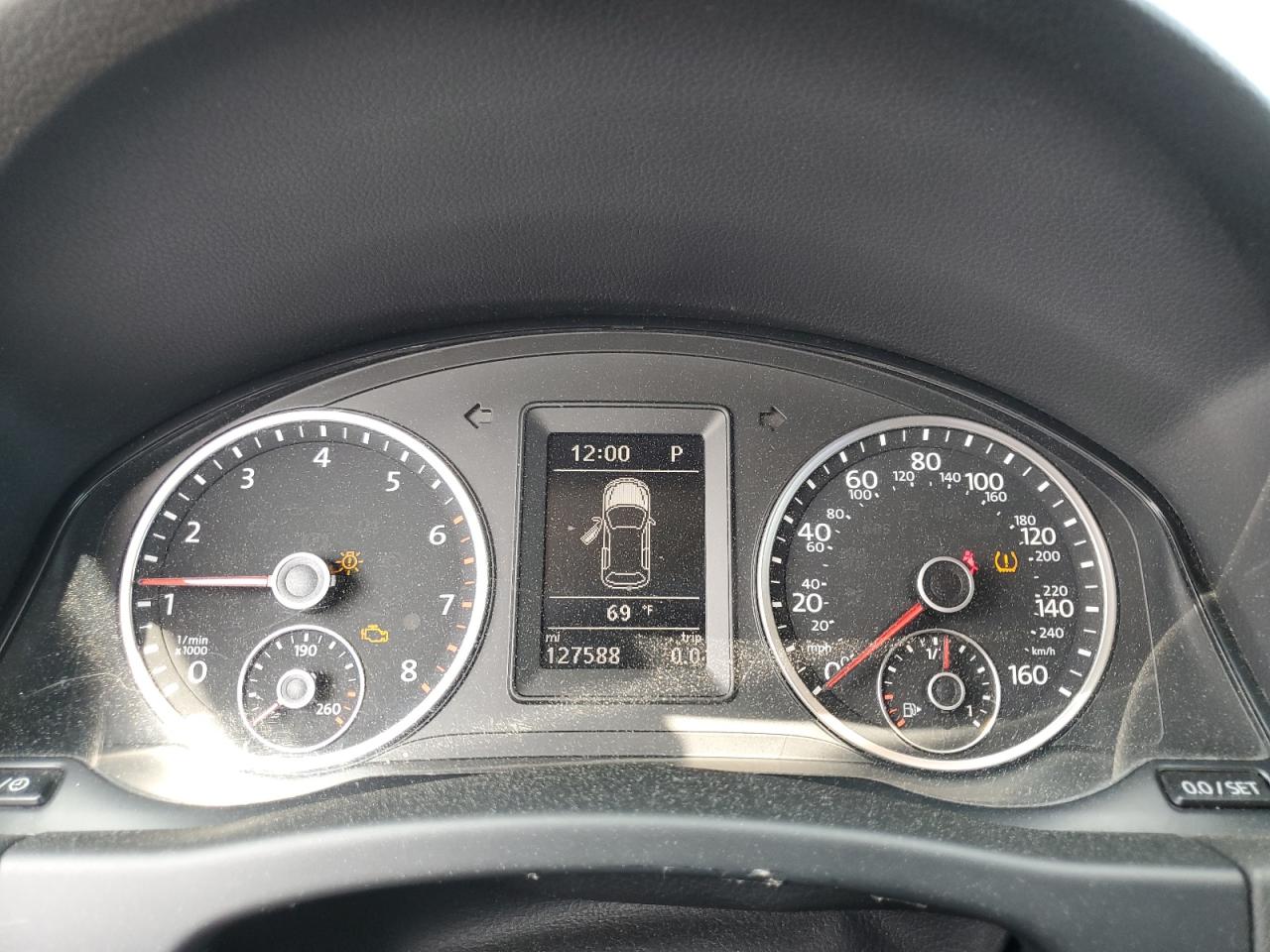 VOLKSWAGEN TIGUAN S 2017