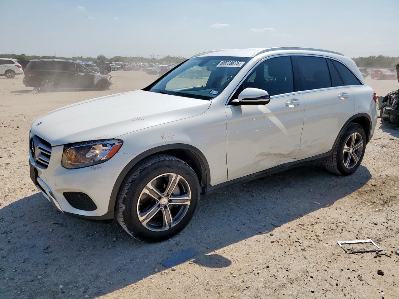 MERCEDES-BENZ GLC 300 2016