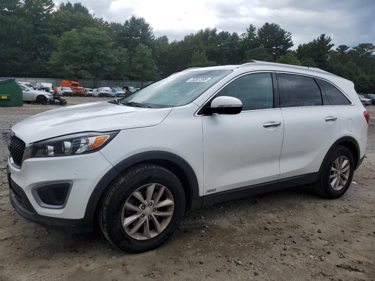 KIA SORENTO LX 2017