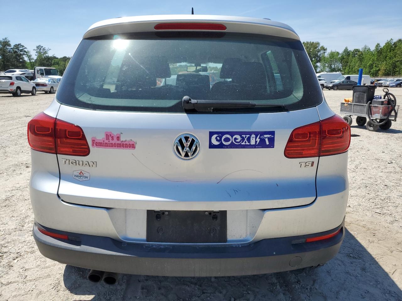 VOLKSWAGEN TIGUAN S 2016