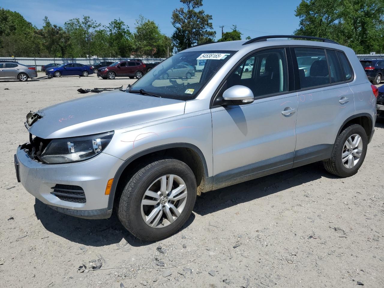 VOLKSWAGEN TIGUAN S 2016