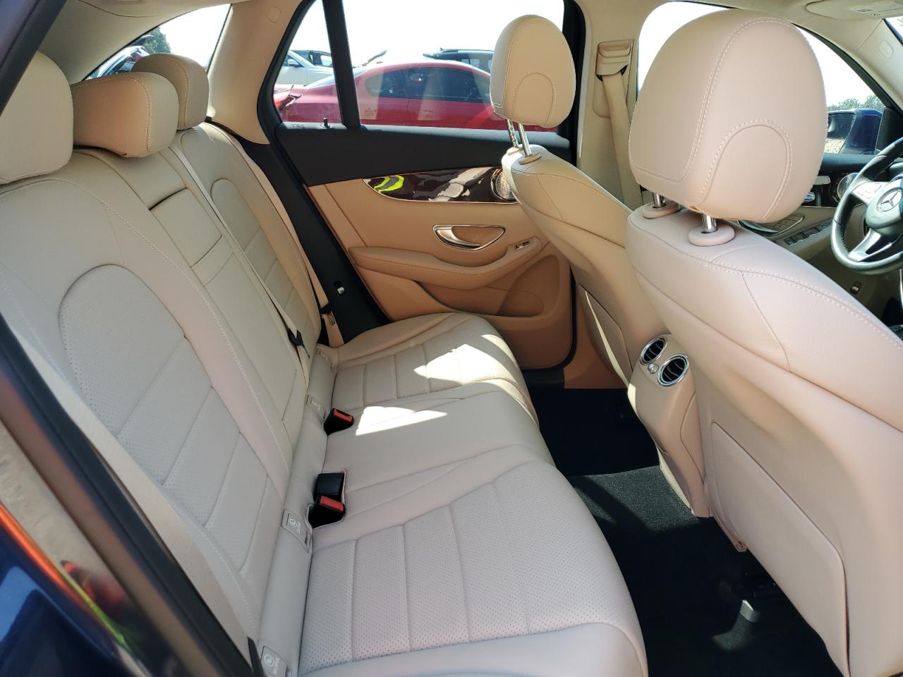 MERCEDES-BENZ GLC 300 4MATIC 2016