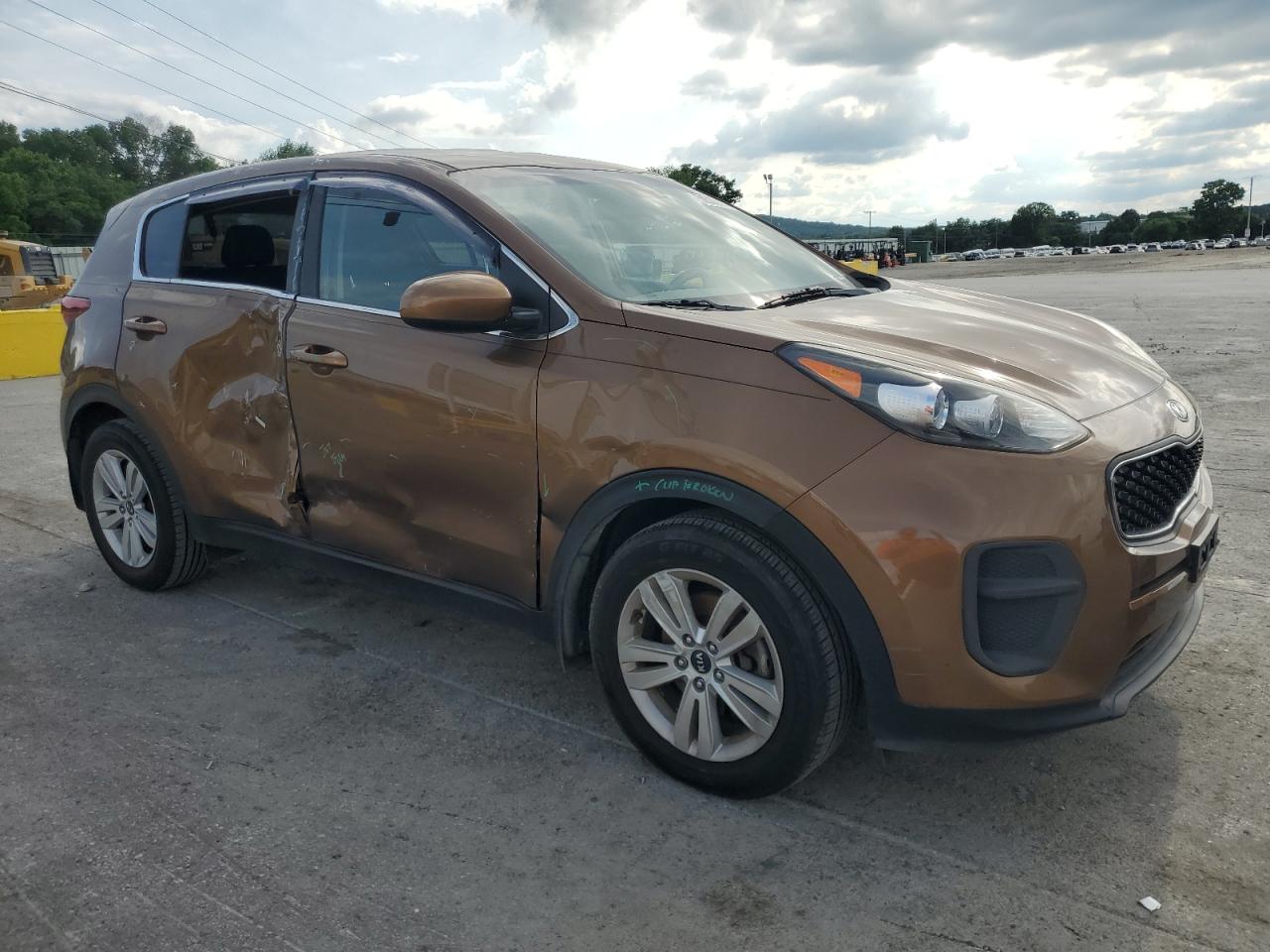 KIA SPORTAGE LX 2017