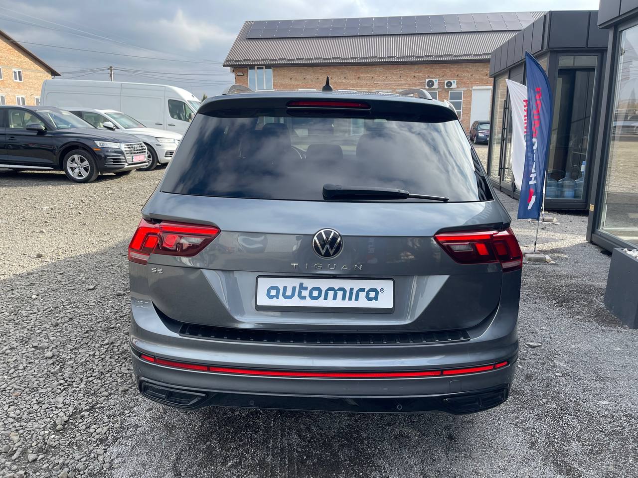 VOLKSWAGEN TIGUAN SE R-LINE BLACK 2023