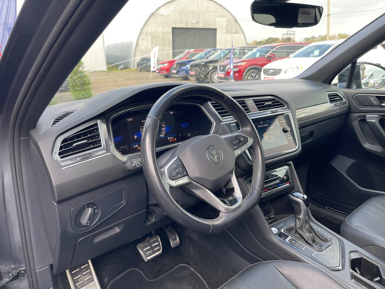 VOLKSWAGEN TIGUAN SE R-LINE BLACK 2023
