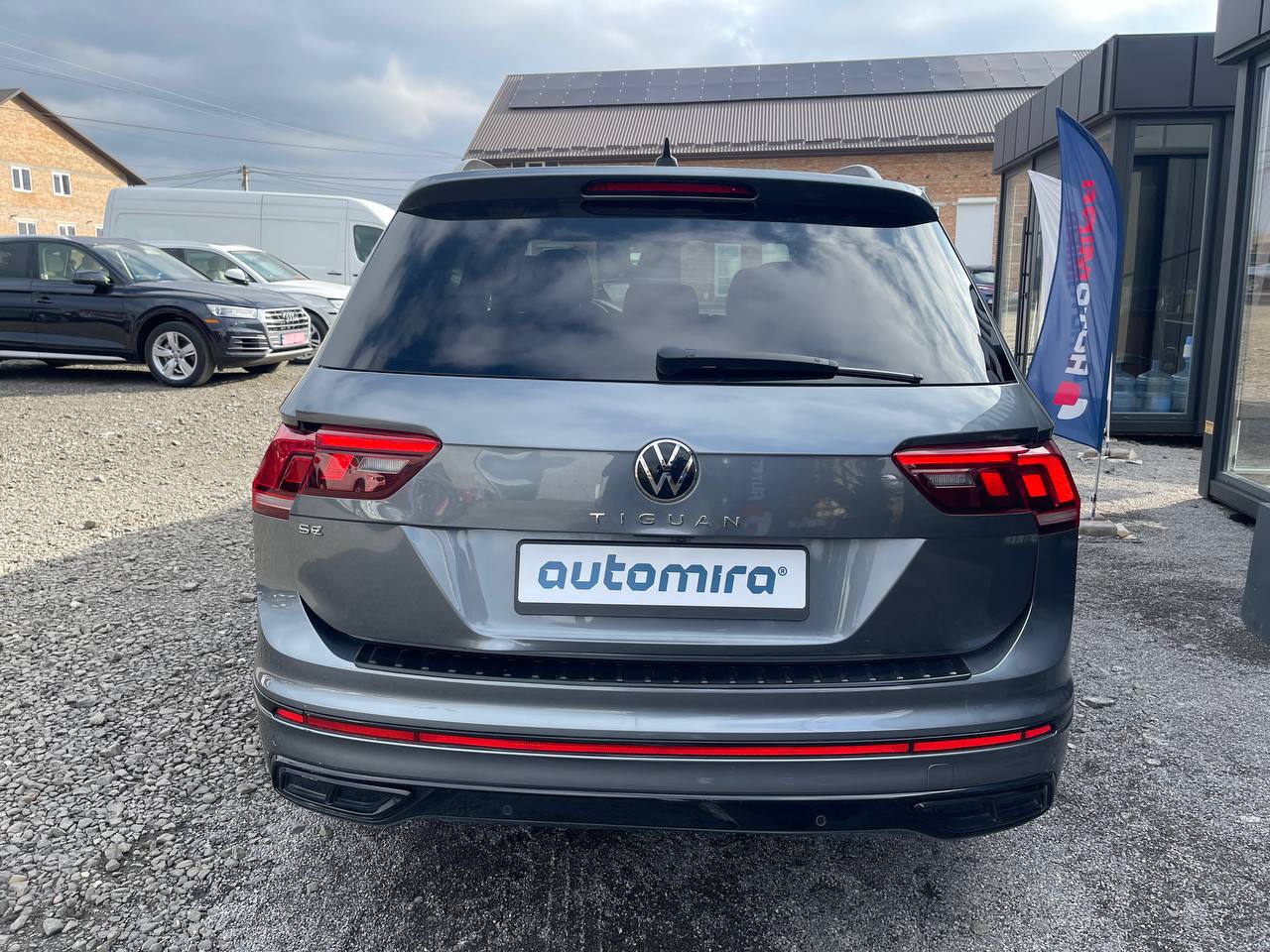 VOLKSWAGEN TIGUAN SE R-LINE BLACK 2023